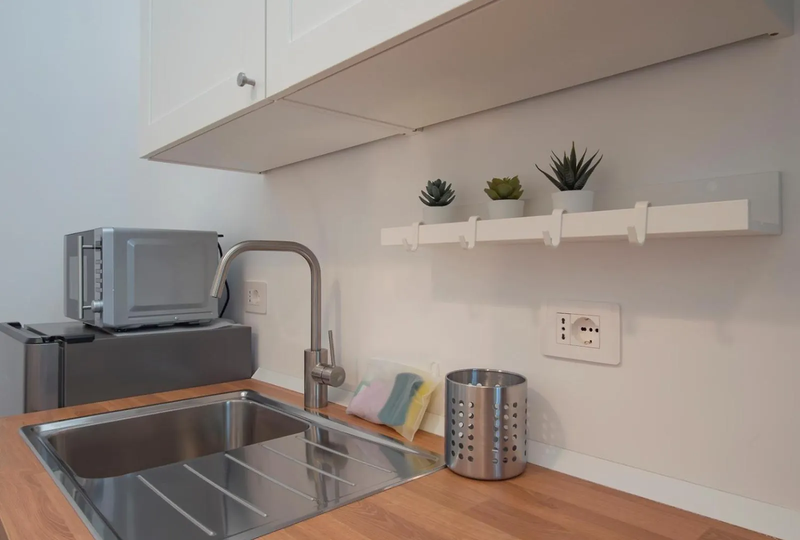 I-Host Apartment - Da Cortona 9 Milan 0*,